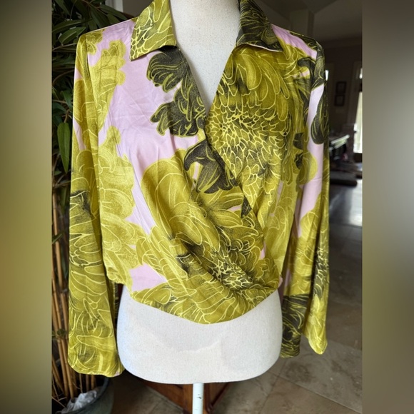 Madison de’Amelie ladies long sleeve dressy blouse, NWT size medium - Picture 8 of 12